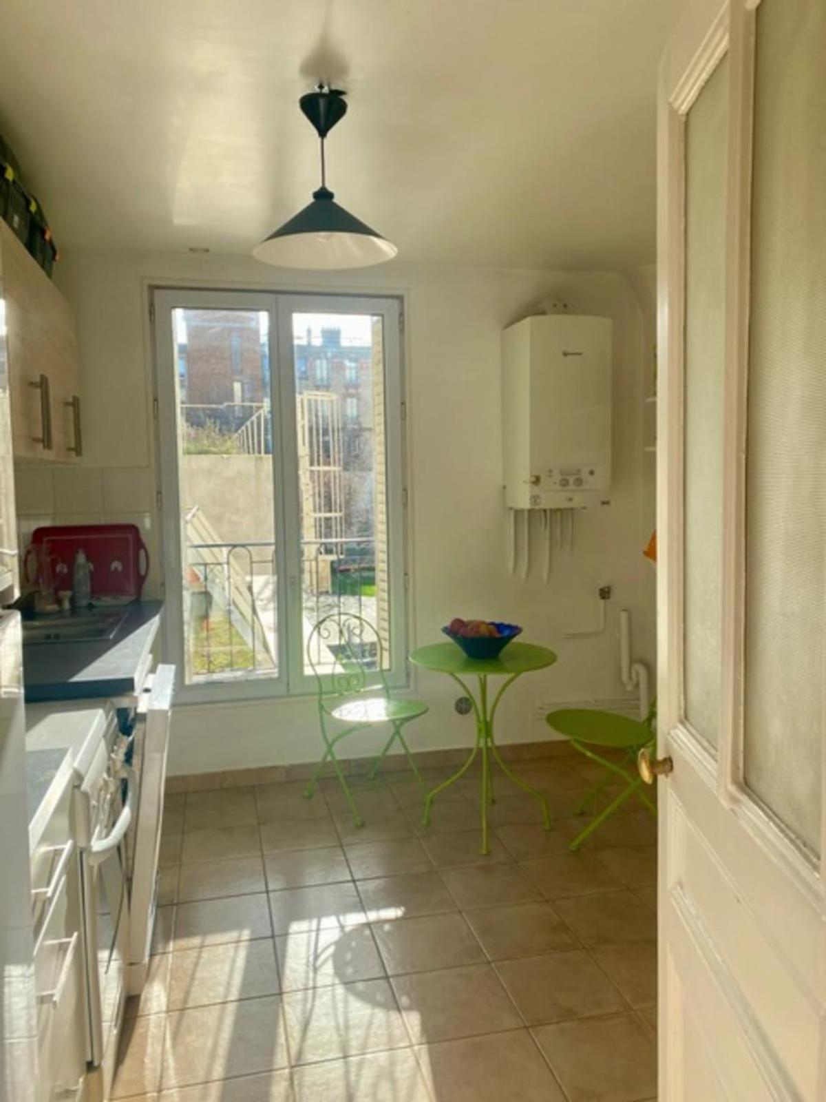 Apartment Bright - Near Space